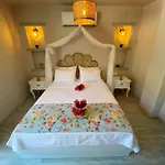 Naz Bed & Breakfast *