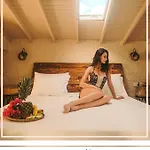 Naz Bed & Breakfast *