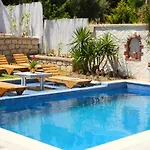 Naz Bed & Breakfast Alacati