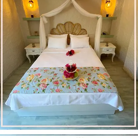 Naz Couette-café Alaçatı