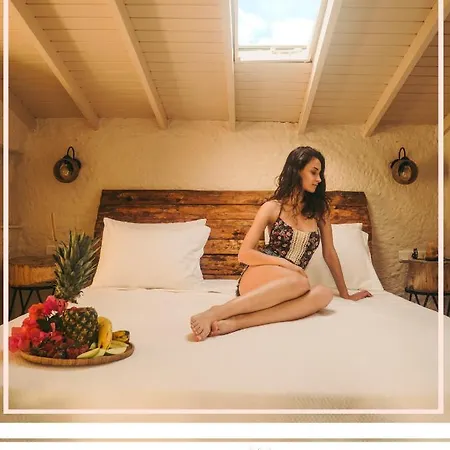 Naz Bed and breakfast *