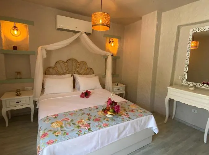 Oda ve Kahvaltı Naz Alaçatı