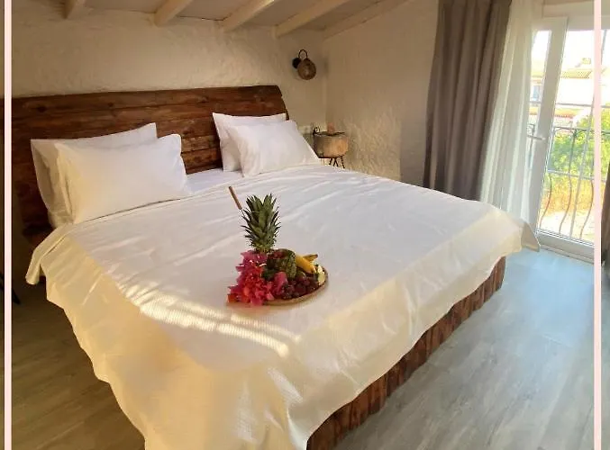 Naz Oda ve Kahvaltı Alaçatı