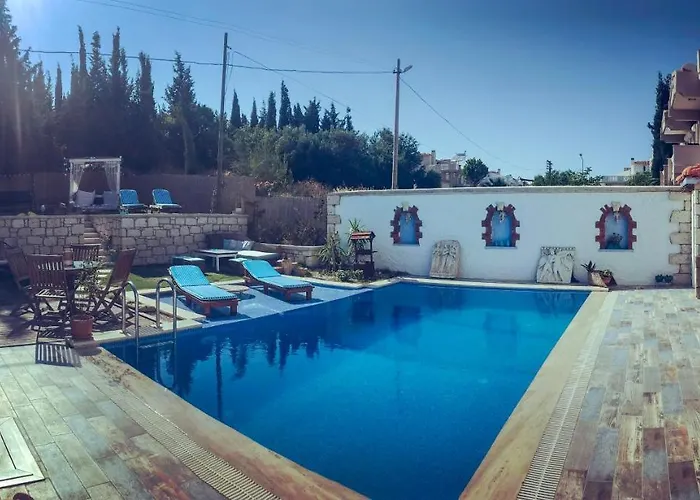 Oda ve Kahvaltı Naz Alaçatı