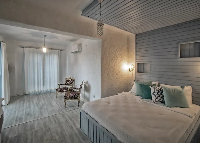 Naz Bed & Breakfast Alaçatı