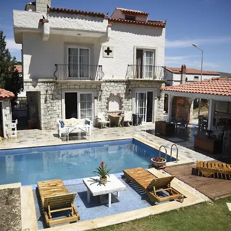 Naz Oda ve Kahvaltı Alaçatı