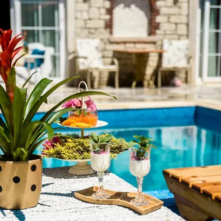 Naz Bed and Breakfast