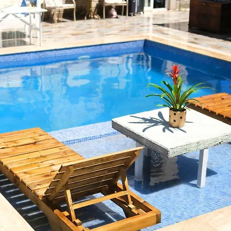 Oda ve Kahvaltı Naz *